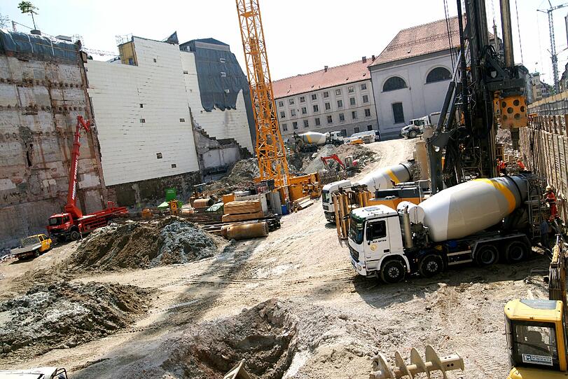 Im Moment der Lärm-Macher Nummer 1 in der City: Die Baustelle für das Joseph-Pschorr-Haus an der Neuhauser Straße.