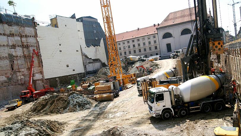 Im Moment der Lärm-Macher Nummer 1 in der City: Die Baustelle für das Joseph-Pschorr-Haus an der Neuhauser Straße. Im Moment der Lärm-Macher Nummer 1 in der City: Die Baustelle für das Joseph-Pschorr-Haus an der Neuhauser Straße.