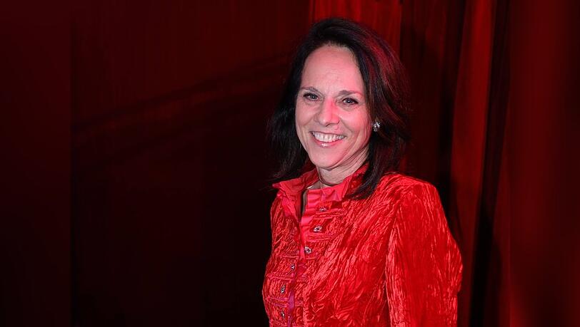 Seit 45 Jahren ist Vera Russwurm im TV erfolgreich. Nun verabschiedet sie sich vom ORF. Zu ihrer Zukunft hält sie sich bedeckt.