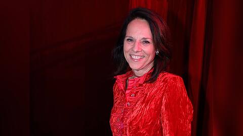Seit 45 Jahren ist Vera Russwurm im TV erfolgreich. Nun verabschiedet sie sich vom ORF. Zu ihrer Zukunft hält sie sich bedeckt.