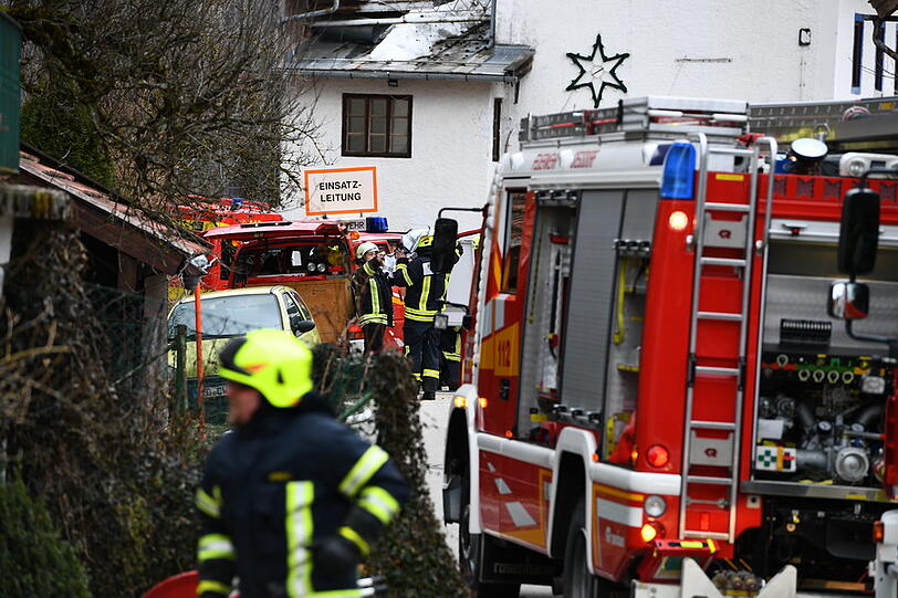 Der Sachschaden beträgt 35.000 Euro - die Ursache für den Kellerbrand ist derzeit noch unklar. Die Bilder vom Feuerwehreinsatz.