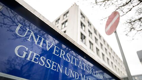 Ein Patient soll in einem psychischen Ausnahmezustand gewesen sein, als die Polizei eingriff. (Archivbild)