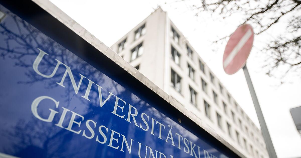 Polizeisch-sse-im-Uniklinikum-Gie-en-viele-Fragen-offen