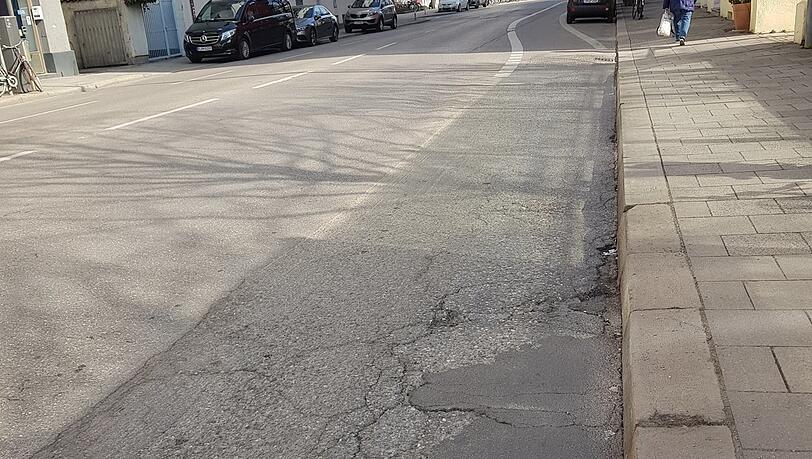 Die Pilgersheimer Straße. Die Pilgersheimer Straße.