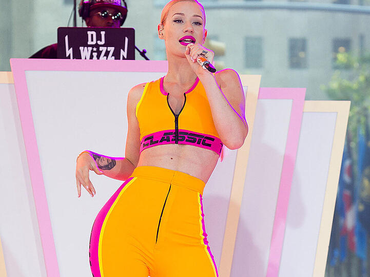 Iggy Azalea zeigt ihre Kurven