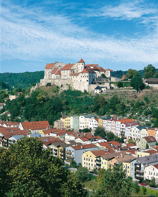Die Hauptburg von Nordosten. Die Hauptburg von Nordosten.