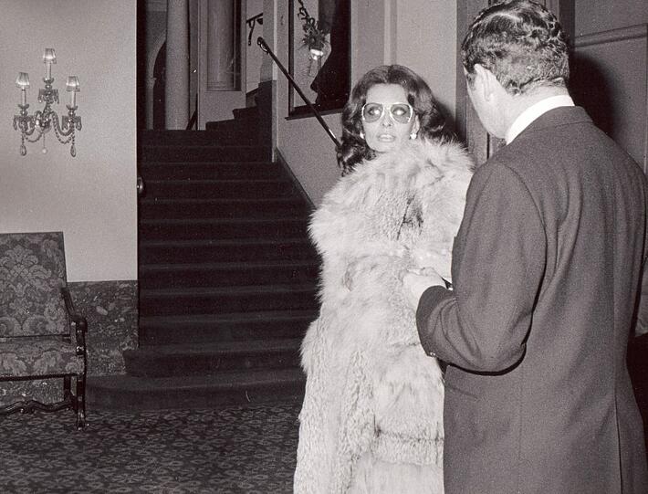 Diva Sophia Loren im Jahr 1978 - ganz stilecht mit Pelz