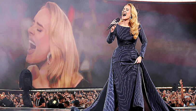 Bei ihrem letzten Auftritt in München verabschiedet sich Adele mit einer emotionalen Rede von ihren Fans.