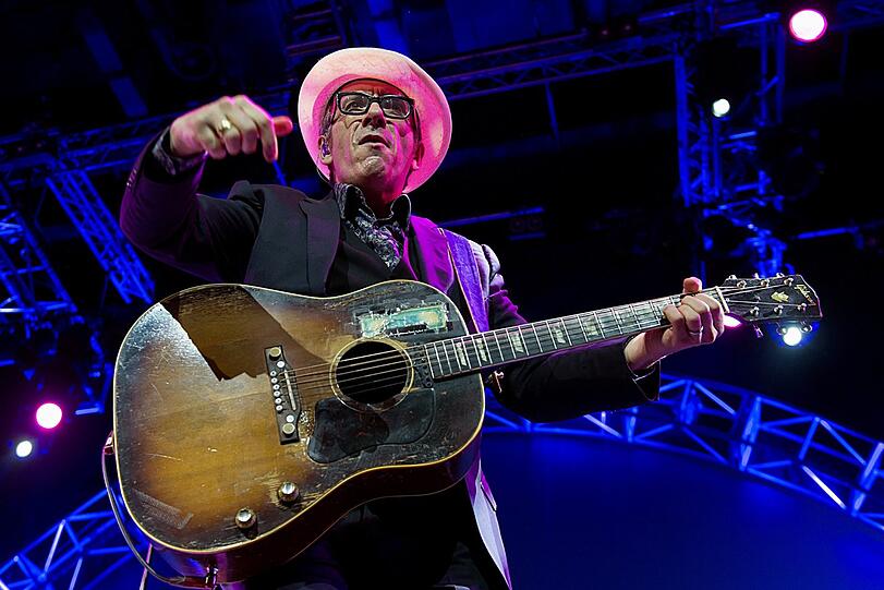 Der britische Musiker Elvis Costello. Der britische Musiker Elvis Costello.