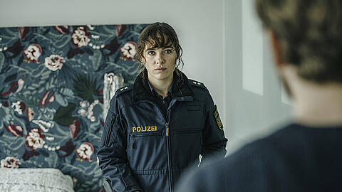 "Polizeiruf 110: Die Lüge, die wir Zukunft nennen": Elisabeth (Verena Altenberger) stellt Posse (Wolf Danny Hofmann) zur Rede