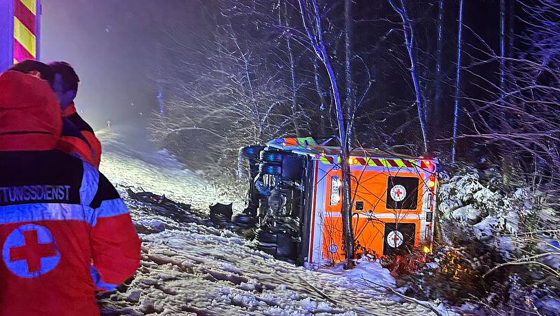 Ein Patient befand sich zum Unfallzeitpunkt nicht im Rettungswagen. (Handout)