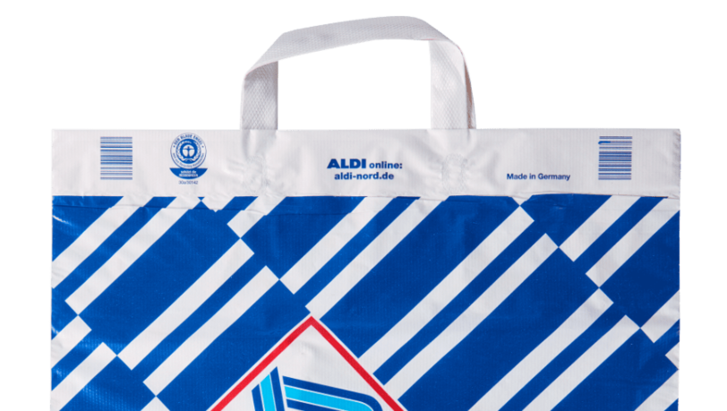 Streifen-Kunst: Tiefkühltasche von Aldi Nord. Streifen-Kunst: Tiefkühltasche von Aldi Nord.