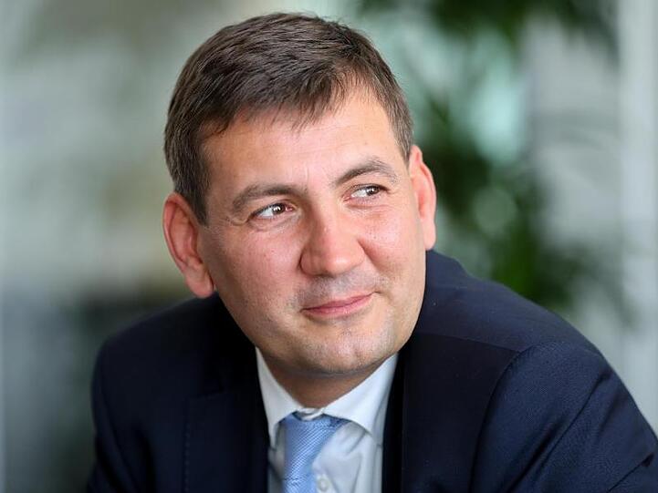 VW-Personalvorstand Gunnar Kilian: "Auch bei Volkswagen werden wir für die Produktion eines Elektroautos weniger Zeit benötigen als für den Bau eines Auto mit klassischem Antrieb."