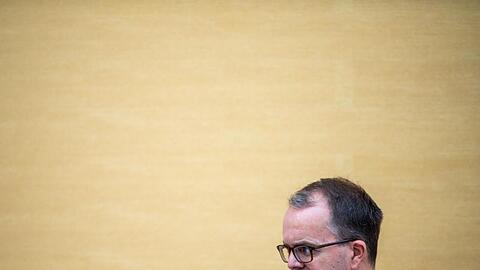 Markus Rinderspacher (SPD), Fraktionsvorsitzender im Landtag, nimmt an der Plenarsitzung im bayerischen Landtag teil. Foto: Lino Mirgeler/dpa/Archivbild