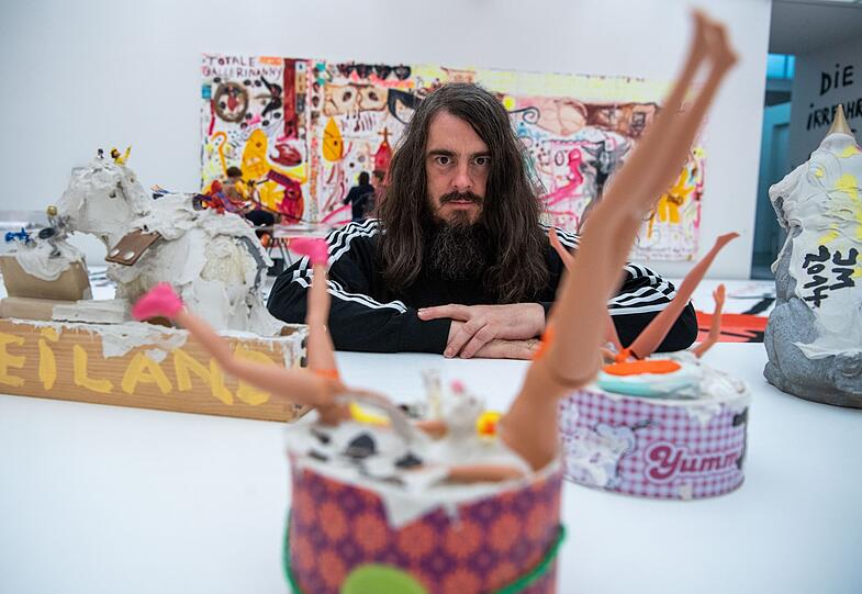 Jonathan Meese in der Pinakothek der Moderne.