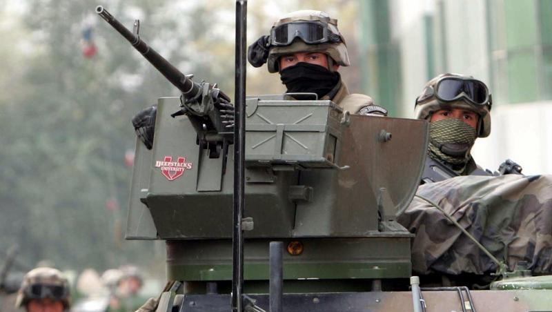Französische ISAF-Soldaten schieben vor dem Serena-Hotel in Kabul Wache (Archivbild). Französische ISAF-Soldaten schieben vor dem Serena-Hotel in Kabul Wache (Archivbild).