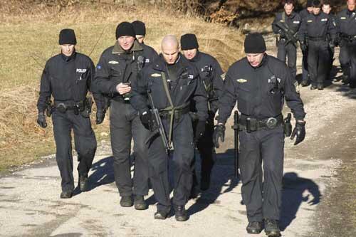 Rund 200 Beamte durchkämmten das Waldgebiet