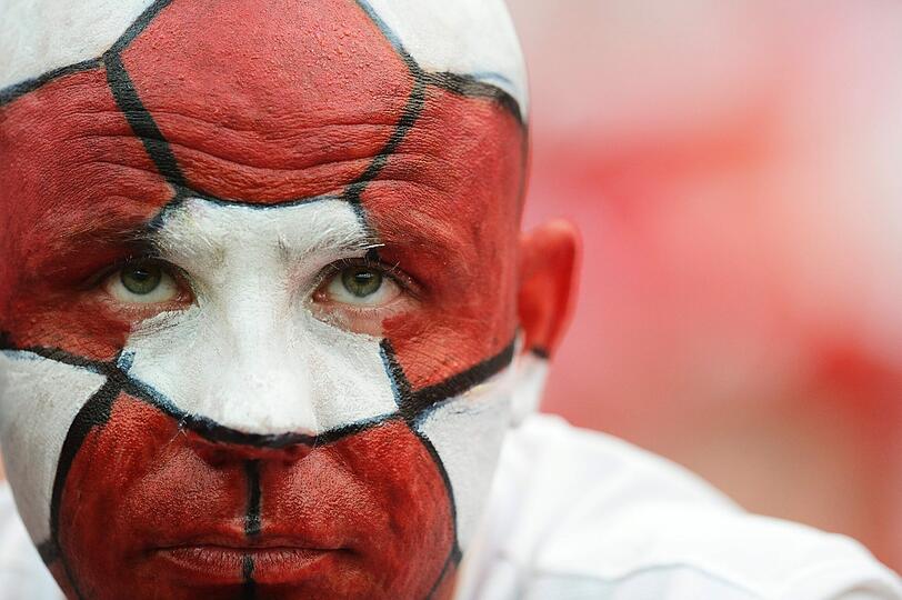 Schrill, bunt, Fußball: Das sind die besten Fan-Kostüme zur EM 2012! Zum Durchklicken!