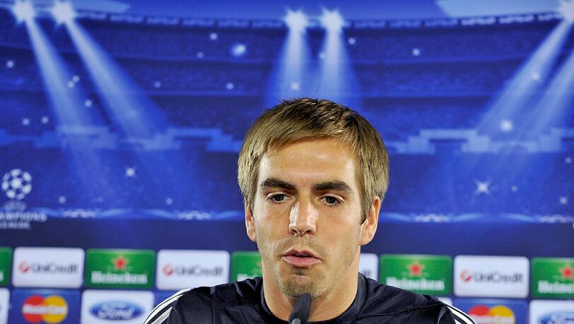 "Wir kommen mit der Jetzt-erst-recht-Einstellung. Es ist der Startschuss zu einer hoffentlich wunderbaren Saison“, sagte Kapitän des FC Bayern Philipp Lahm "Wir kommen mit der Jetzt-erst-recht-Einstellung. Es ist der Startschuss zu einer hoffentlich wunderbaren Saison“, sagte Kapitän des FC Bayern Philipp Lahm