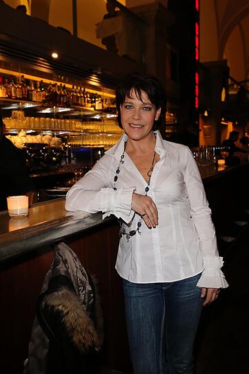 Auch die Schauspielerin Janina Hartwig wird nicht zum Filmpreis gehen, schließlich trifft sie bei der "Afterhour" ohnehin alle wichtigen Kollegen.