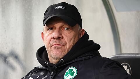 Der Fürther Trainer Alexander Zorniger. Er äußert sich zum nächsten Gegner Hannover 96.