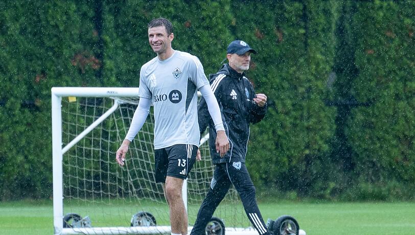 Jesper Sörensen verspricht Müller direkt Einsatzminuten.
