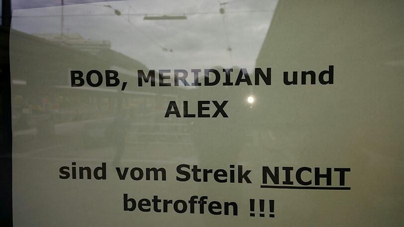 Vom Streik nicht betroffen: Die Züge von privaten Bahnunternehmen wie Agilis, Alex, BOB oder Meridian fahren auch am Mittwoch.