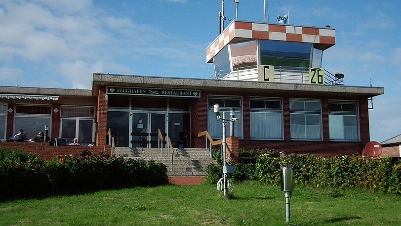 Norddeich nach Juist (Flugzeit gemäß Flugplan: 15 Minuten).