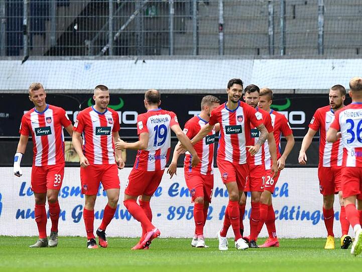 Der 1. FC Heidenheim setzte sich gegen Jahn Regensburg durch.