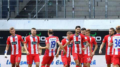 Der 1. FC Heidenheim setzte sich gegen Jahn Regensburg durch.