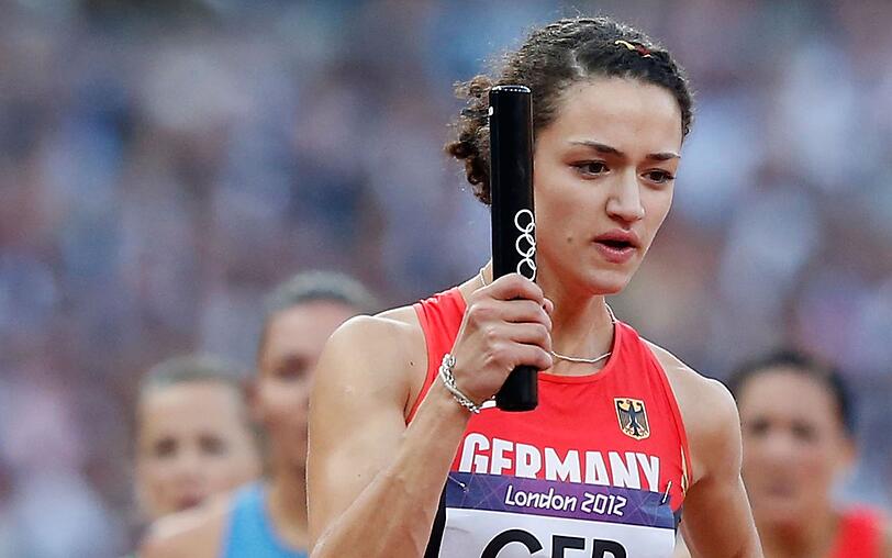 Maral Bazargani trat bei den Olympischen Spielen 2012 in London in der 4-mal-400-Meter-Staffel an. Maral Bazargani trat bei den Olympischen Spielen 2012 in London in der 4-mal-400-Meter-Staffel an.