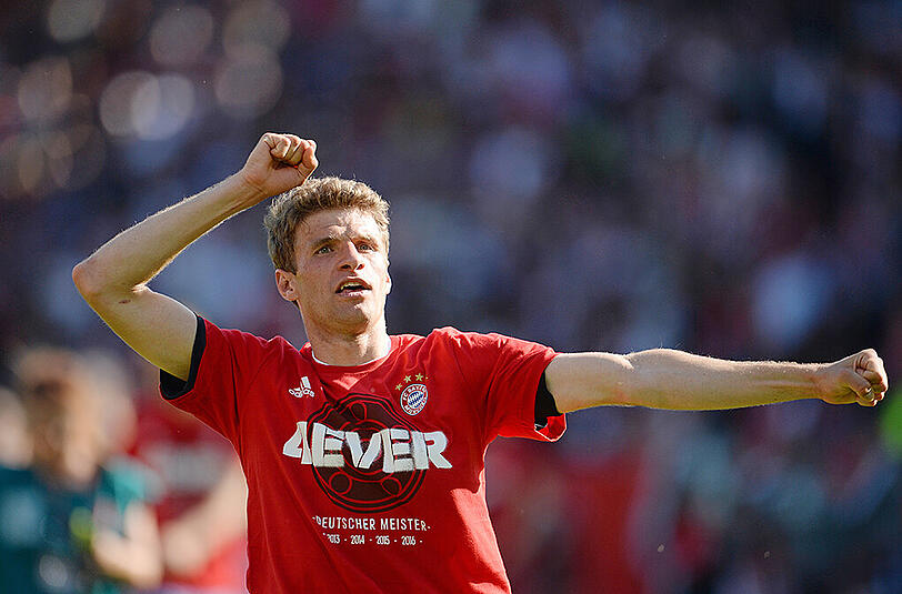 Der 26. Deutsche Meistertitel, die vierte Schale in Folge: So feierten die Bayern den Rekord-Triumph in Ingolstadt - die Bilder.
