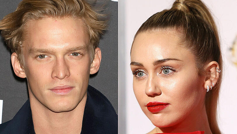 Miley Cyrus und Cody Simpson sind seit Anfang Oktober ein Paar Miley Cyrus und Cody Simpson sind seit Anfang Oktober ein Paar