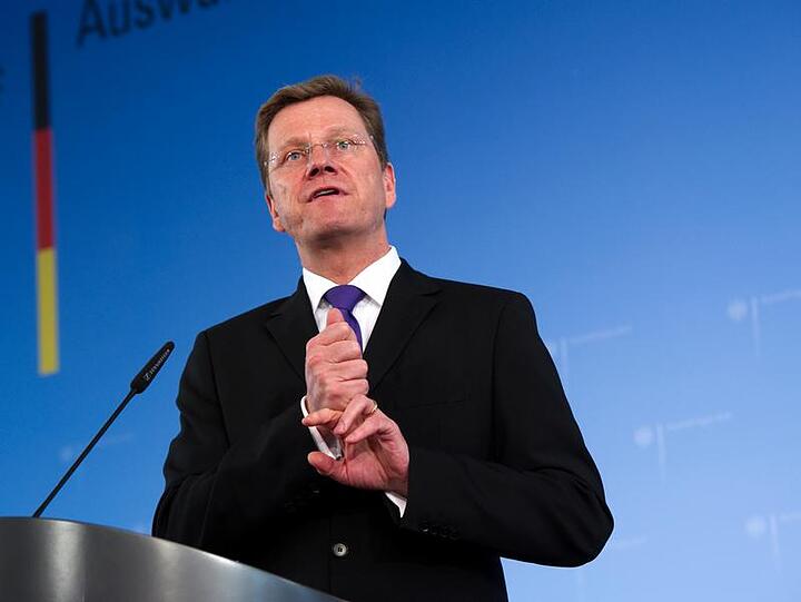Vizekanzler Westerwelle: «Wir machen mit dem Prinzip von Fördern und Fordern endlich ernst.»