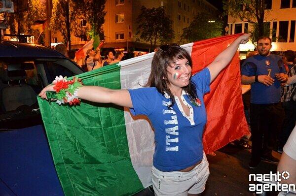 Jubel in München: So feiern die Italiener.
