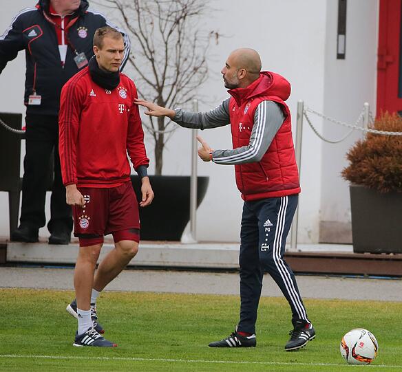 Guardiola muss nach den Ausfällen in der Innenverteidigung vor allem auf Holger Badstuber vertrauen.