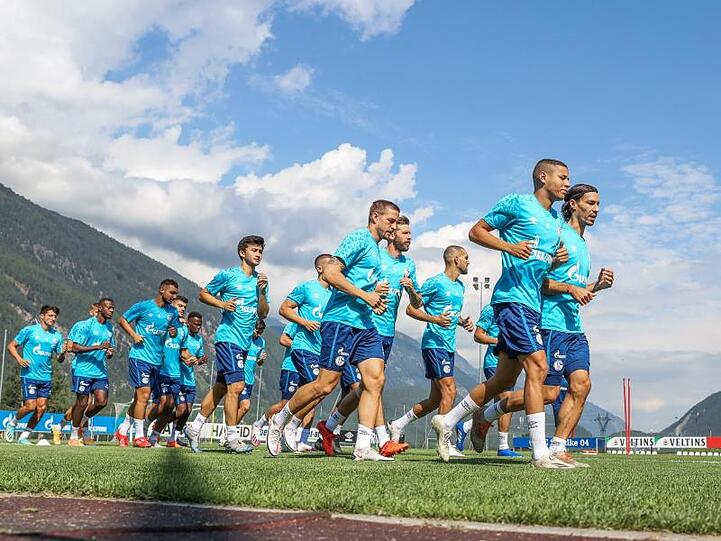 Der FC Schalke 04 ist derzeit in Österreich im Trainingslager.