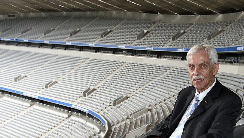 1860-Präsident Dieter Schneider in der Allianz Arena 1860-Präsident Dieter Schneider in der Allianz Arena