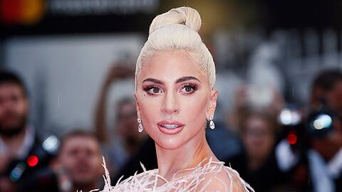 Lady Gaga singt für "den Film Top Gun: Maverick".