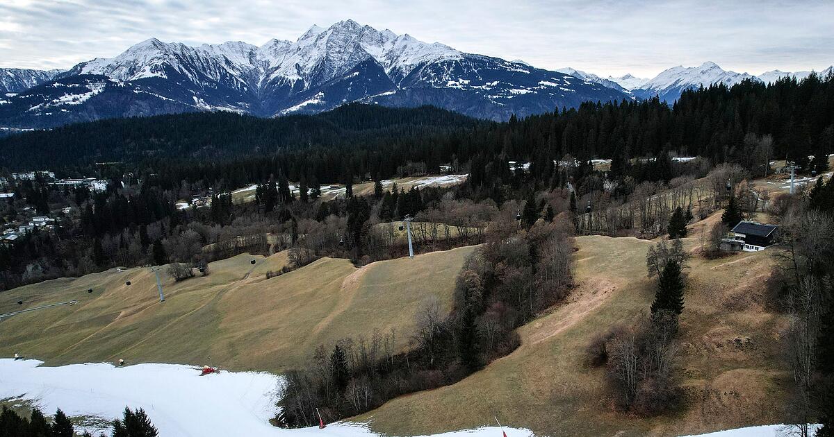 Warten-auf-Winter-Kunstschnee-rettet-Skipisten