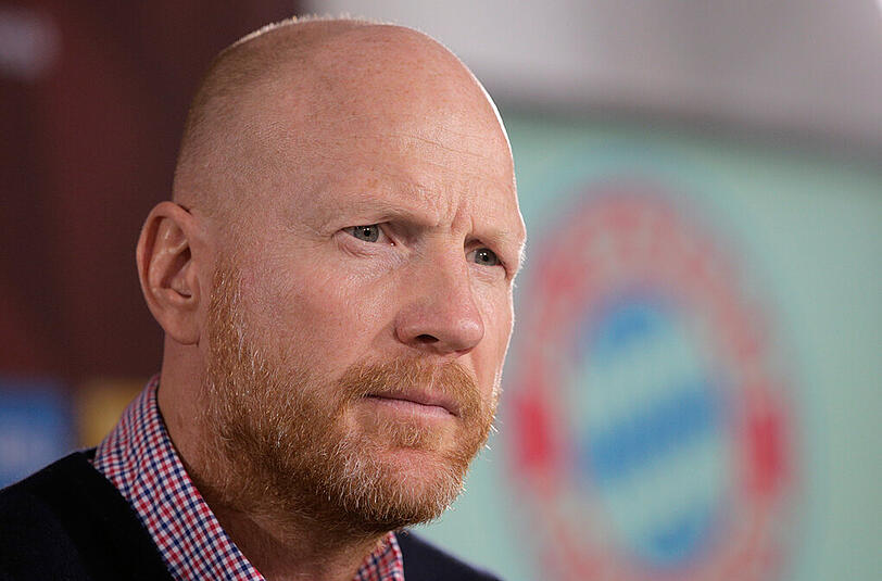 Rund um das Spiel gegen Frankfurt hat sich Sportvorstand Matthias Sammer zur Vertragsverlängerung von Robert Lewandowski geäußert.