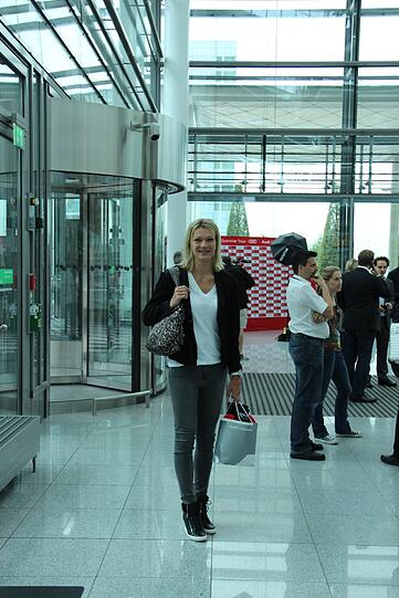 Bilder vom Flughafen München: Der FC Bayern vor dem Abflug in die USA.