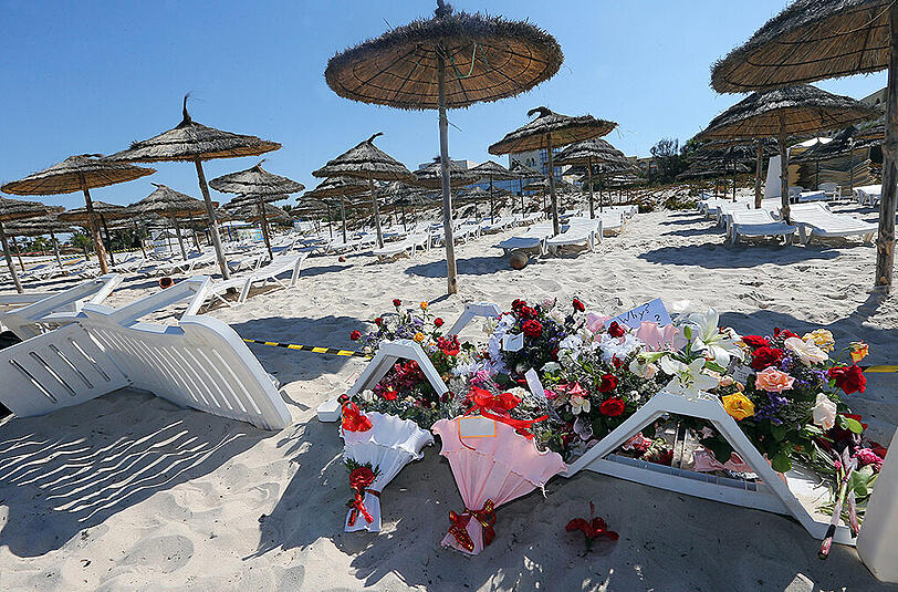 In Sousse hatte ein tunesischer Student 38 Menschen erschossen. Nach Einschätzung des Verfassungsschutzes wächst die Terrorgefahr auch in Europa.