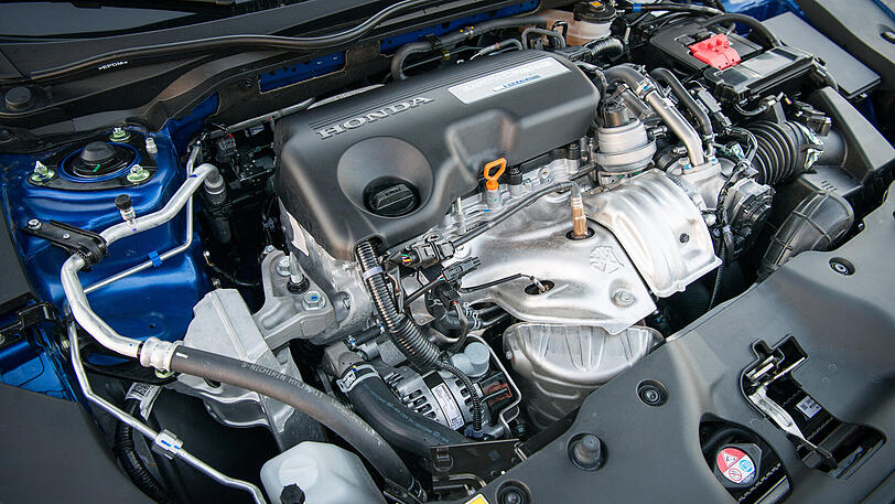 Sparsam, laufruhig und sauber: das kräftig überarbeitete Diesel-Triebwerk im Civic.