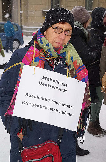 Bei der Feldherrnhalle am Odeonsplatz trafen sich am Dienstag über 300 Demonstranten, um gemeinsam ihre Stimmen gegen Fremdenfeindlichkeit zu erheben.