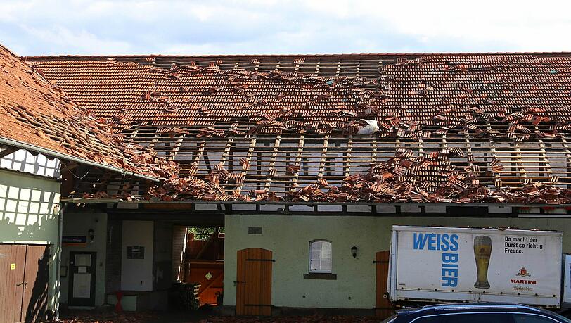 Der Tornado hinterließ eine Schneise der Verwüstung. Foto: Stefan Rampfel Der Tornado hinterließ eine Schneise der Verwüstung. Foto: Stefan Rampfel