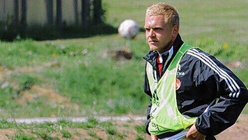 Ein grünes Leibchen hat er schon an – wenn auch noch im Club-Training: Gut möglich, dass Andy Wolf künftig auch in der Bundesliga in Wolfsburg-Grün kickt. Ein grünes Leibchen hat er schon an – wenn auch noch im Club-Training: Gut möglich, dass Andy Wolf künftig auch in der Bundesliga in Wolfsburg-Grün kickt.