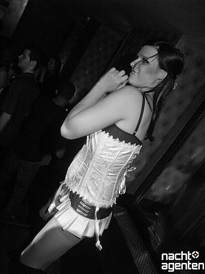 Extrem viel nackte Haut gab?s am Freitag beim 8 Jahre Partypusher im Sugar zu sehen. Mehr Bilder unter: www.nachtagenten.de.