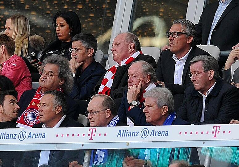 Am Samstag war Uli Hoeneß zum ersten Mal nach seiner Verurteilung wieder im Stadion. Die Bilder!