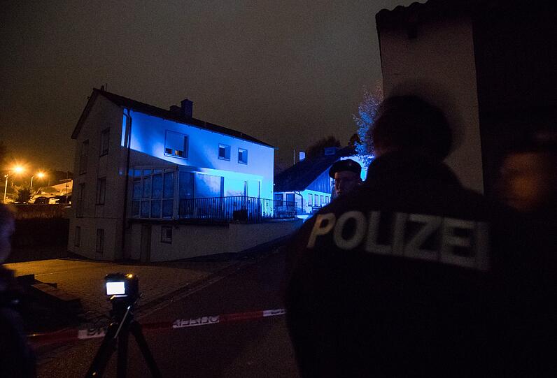 Ortstermin am Haus des Reichsbürgers. Die Bilder.